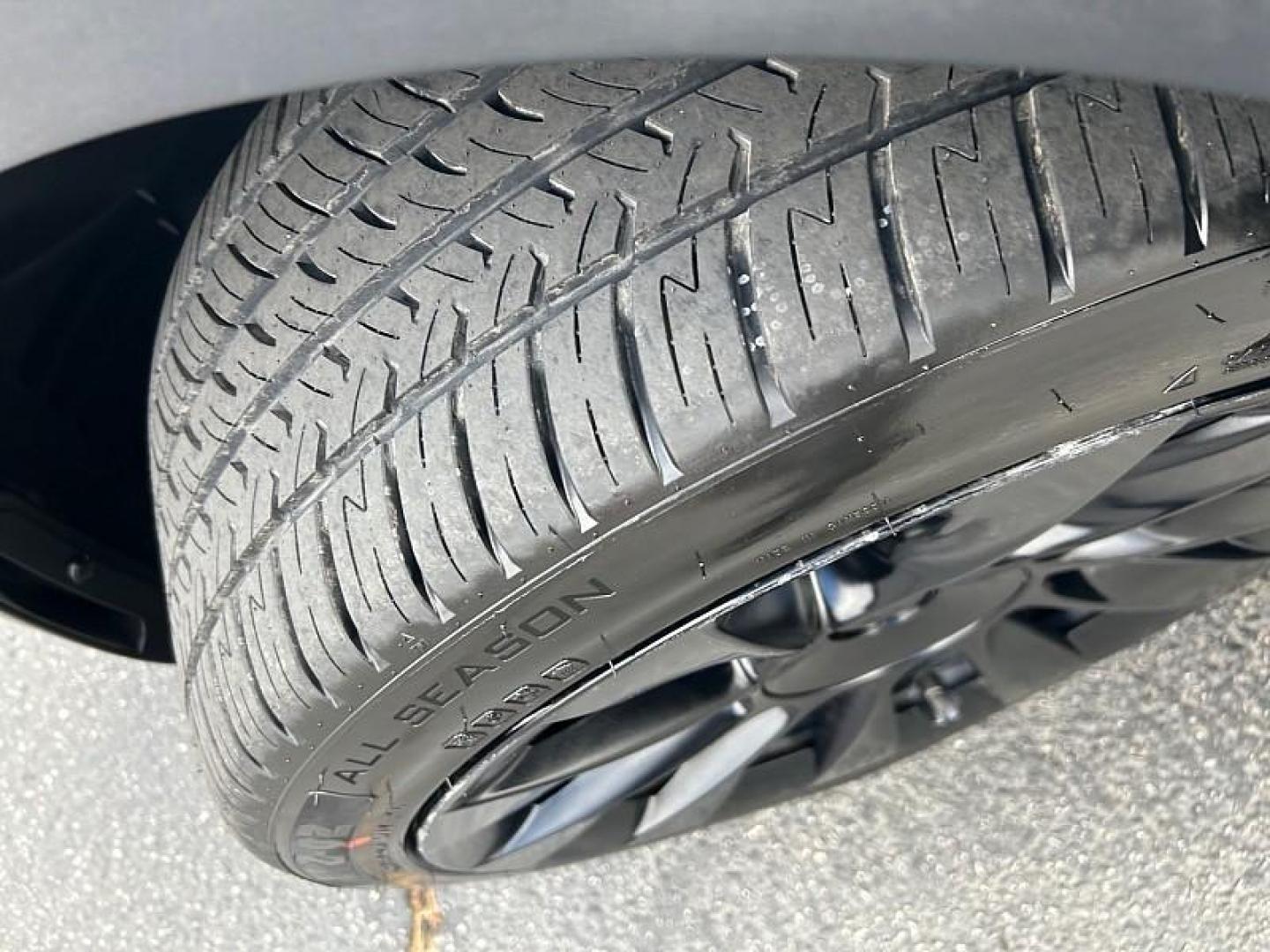 2020 WHITE Tesla Model Y (5YJYGDEE5LF) with an Dual AC Electric Motors engine, Single-Speed Fixed Gear transmission, located at 412 Auto Vista Drive, Palmdale, CA, 93551, (661) 945-0620, 34.592636, -118.136681 - Photo#8