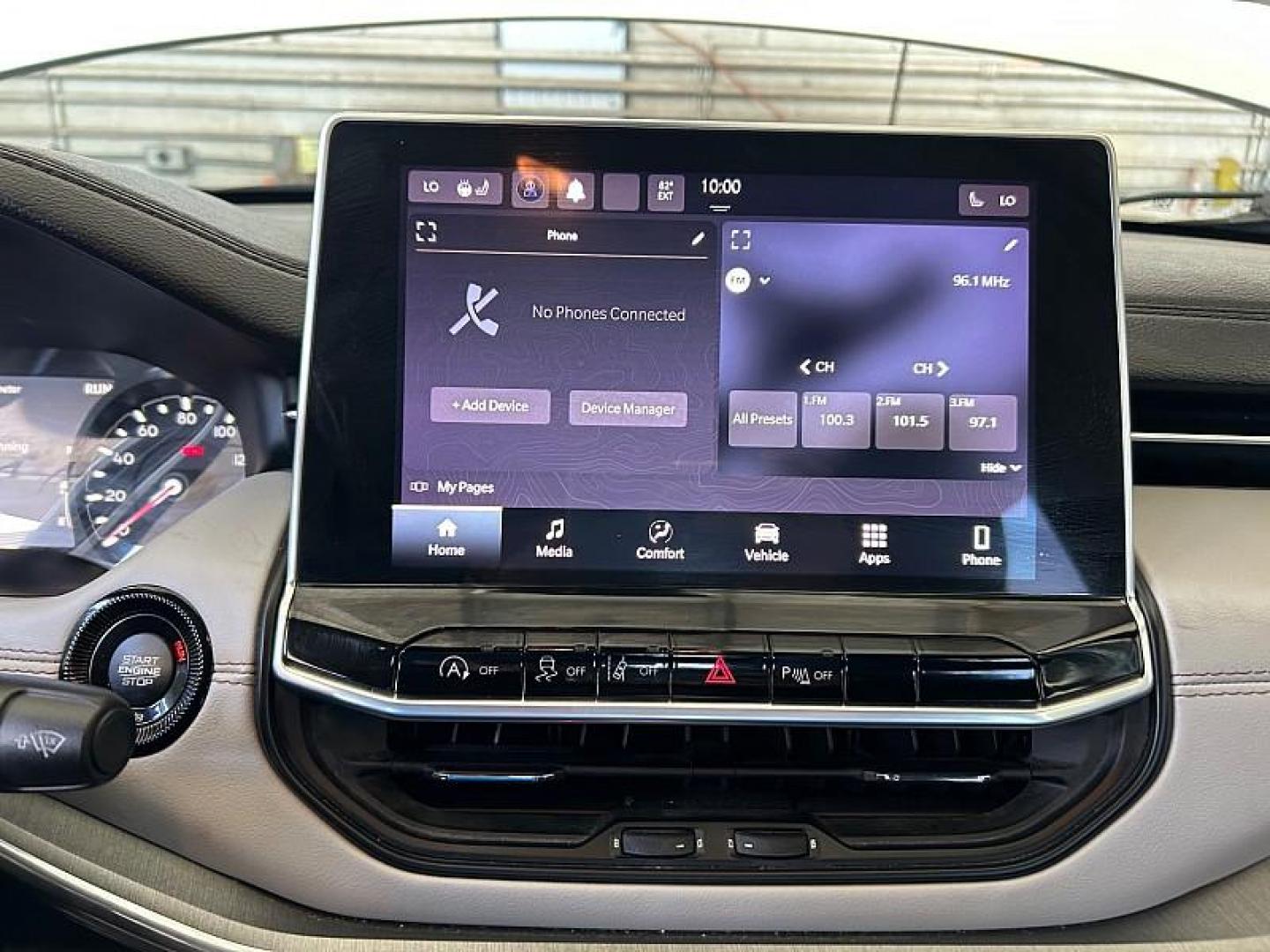 2023 WHITE Jeep Compass (3C4NJDCN1PT) with an 4-Cyl Turbo 2.0 Liter engine, Automatic 8-Spd transmission, located at 412 Auto Vista Drive, Palmdale, CA, 93551, (661) 945-0620, 34.592636, -118.136681 - Photo#27