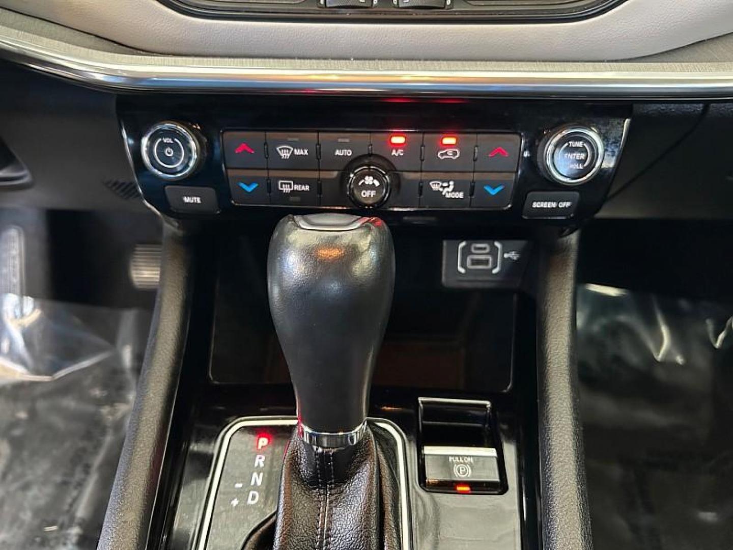 2023 WHITE Jeep Compass (3C4NJDCN1PT) with an 4-Cyl Turbo 2.0 Liter engine, Automatic 8-Spd transmission, located at 412 Auto Vista Drive, Palmdale, CA, 93551, (661) 945-0620, 34.592636, -118.136681 - Photo#30