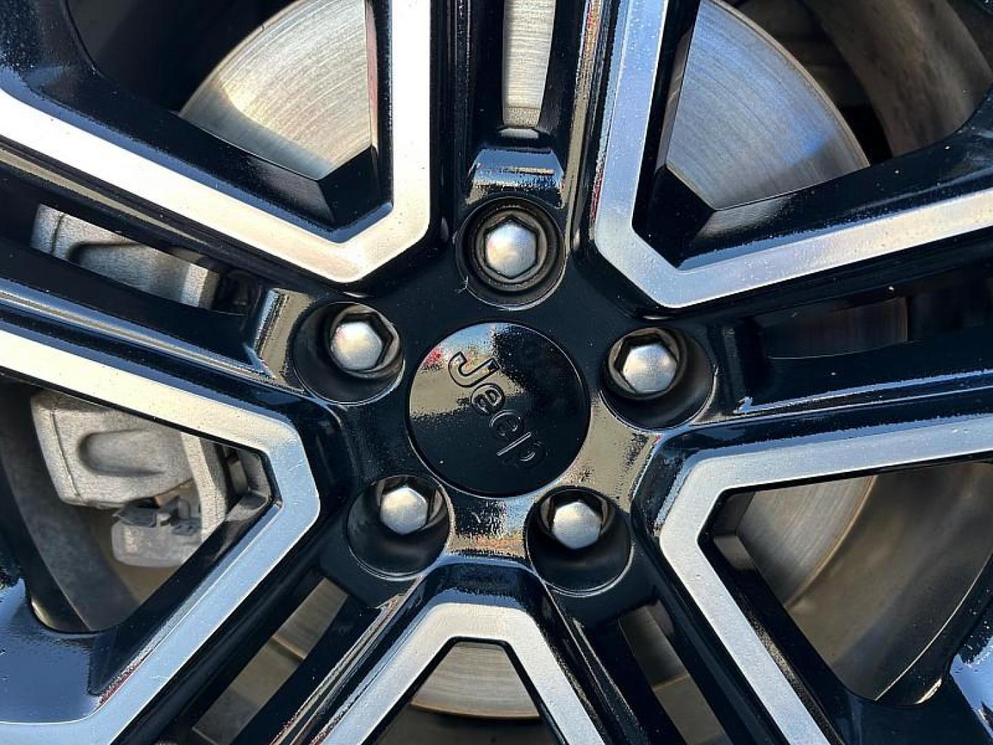 2023 WHITE Jeep Compass (3C4NJDCN1PT) with an 4-Cyl Turbo 2.0 Liter engine, Automatic 8-Spd transmission, located at 412 Auto Vista Drive, Palmdale, CA, 93551, (661) 945-0620, 34.592636, -118.136681 - Photo#16