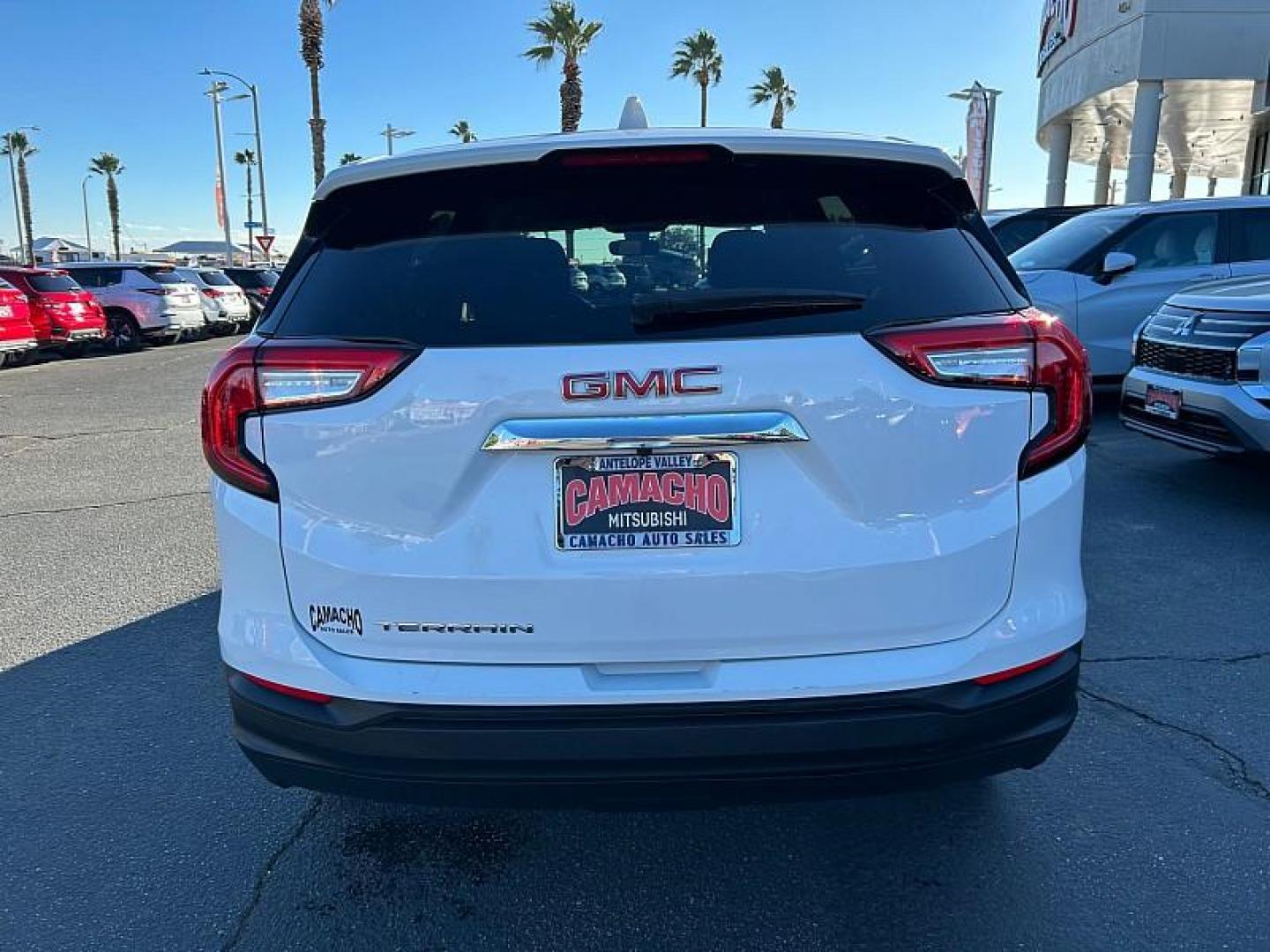2024 WHITE GMC Terrain (3GKALMEG7RL) with an 4-Cyl Turbo 1.5 Liter engine, Automatic 9-Spd transmission, located at 412 Auto Vista Drive, Palmdale, CA, 93551, (661) 945-0620, 34.592636, -118.136681 - Photo#3