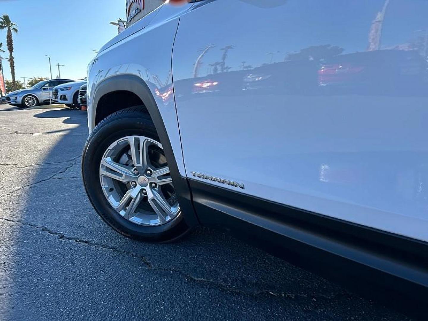 2024 WHITE GMC Terrain (3GKALMEG7RL) with an 4-Cyl Turbo 1.5 Liter engine, Automatic 9-Spd transmission, located at 412 Auto Vista Drive, Palmdale, CA, 93551, (661) 945-0620, 34.592636, -118.136681 - Photo#7