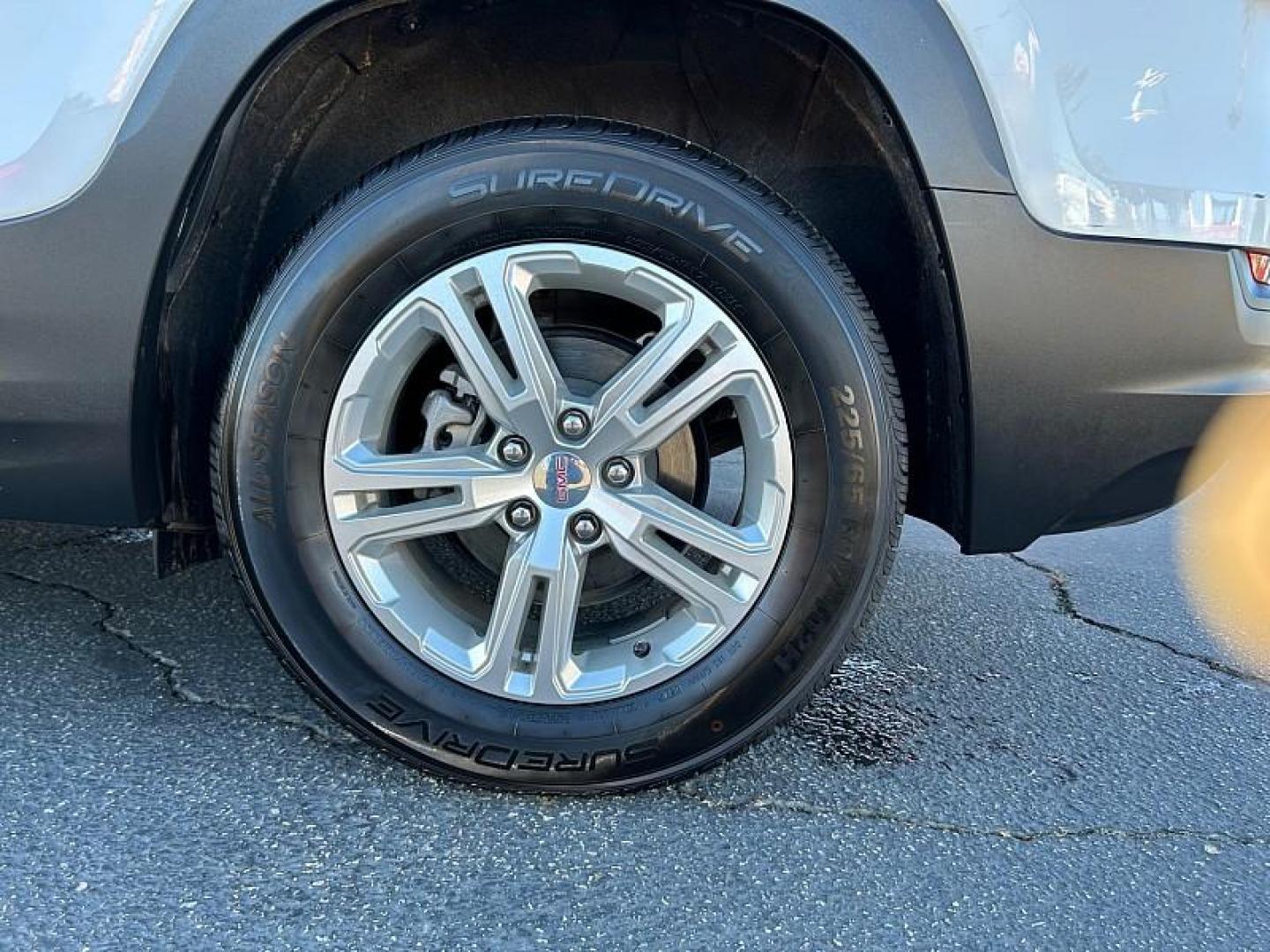 2024 WHITE GMC Terrain (3GKALMEG7RL) with an 4-Cyl Turbo 1.5 Liter engine, Automatic 9-Spd transmission, located at 412 Auto Vista Drive, Palmdale, CA, 93551, (661) 945-0620, 34.592636, -118.136681 - Photo#13