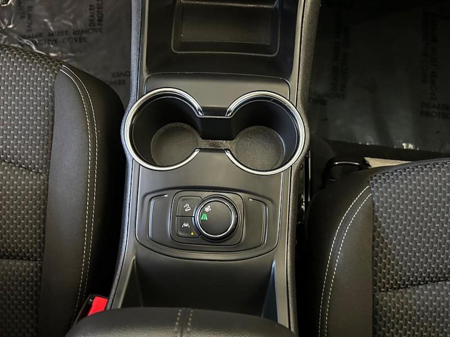 2024 WHITE GMC Terrain (3GKALMEG7RL) with an 4-Cyl Turbo 1.5 Liter engine, Automatic 9-Spd transmission, located at 412 Auto Vista Drive, Palmdale, CA, 93551, (661) 945-0620, 34.592636, -118.136681 - Photo#18