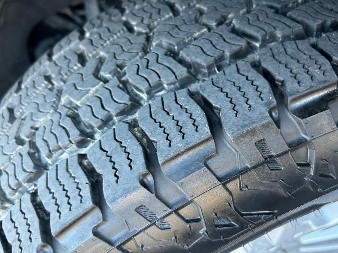 2022 WHITE CHEVROLET COLORADO (1GCGSCEN8N1) , located at 412 Auto Vista Drive, Palmdale, CA, 93551, (661) 945-0620, 34.592636, -118.136681 - Photo#15