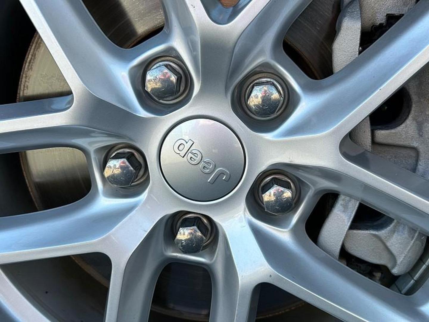 2023 GRAY Jeep Grand Cherokee L (1C4RJKAG2P8) with an V6 VVT 3.6 Liter engine, Automatic 8-Spd transmission, located at 412 Auto Vista Drive, Palmdale, CA, 93551, (661) 945-0620, 34.592636, -118.136681 - Photo#11