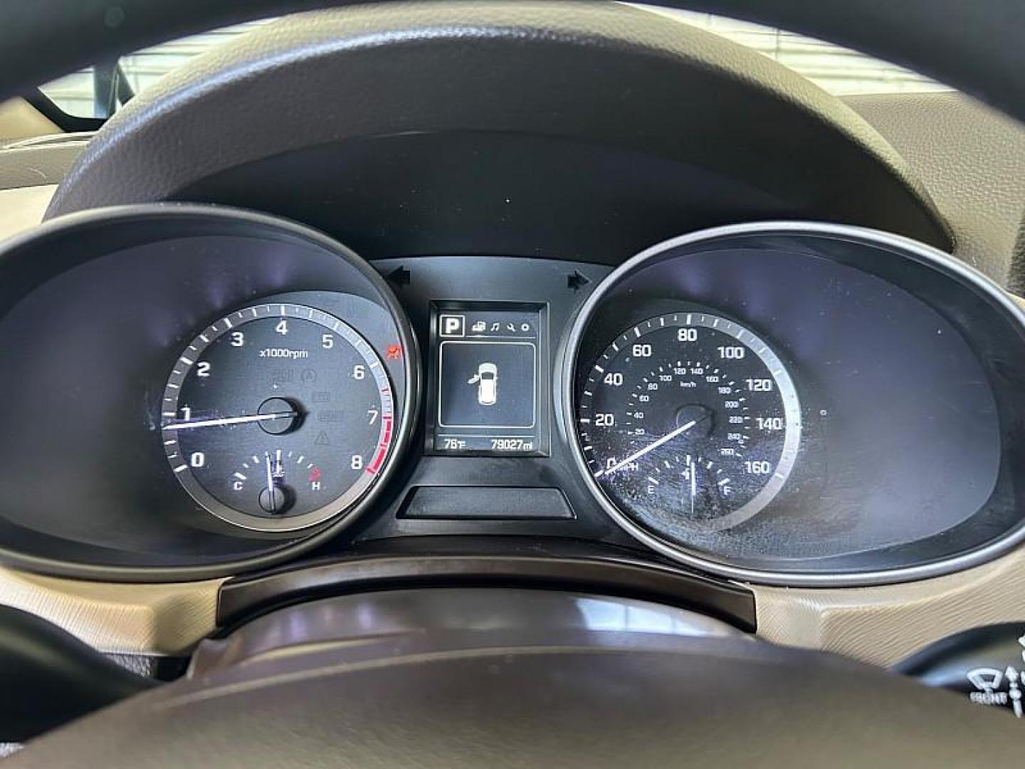 2018 BLUE Hyundai Santa Fe Sport (5XYZTDLB1JG) with an 4-Cyl GDI 2.4 Liter engine, Automatic 6-Spd w/Shiftronic transmission, located at 412 Auto Vista Drive, Palmdale, CA, 93551, (661) 945-0620, 34.592636, -118.136681 - Photo#15