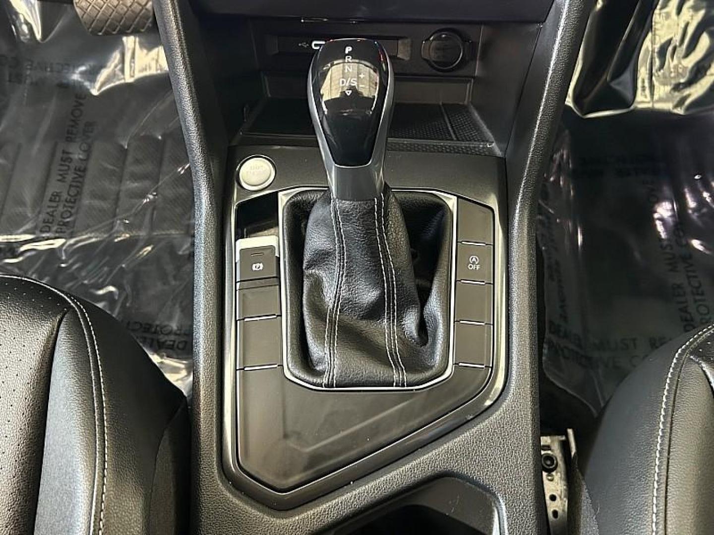 2024 GRAY Volkswagen Tiguan (3VV3B7AX4RM) with an 4-Cyl Turbo 2.0 Liter engine, Automatic 8-Spd transmission, located at 412 Auto Vista Drive, Palmdale, CA, 93551, (661) 945-0620, 34.592636, -118.136681 - Photo#14