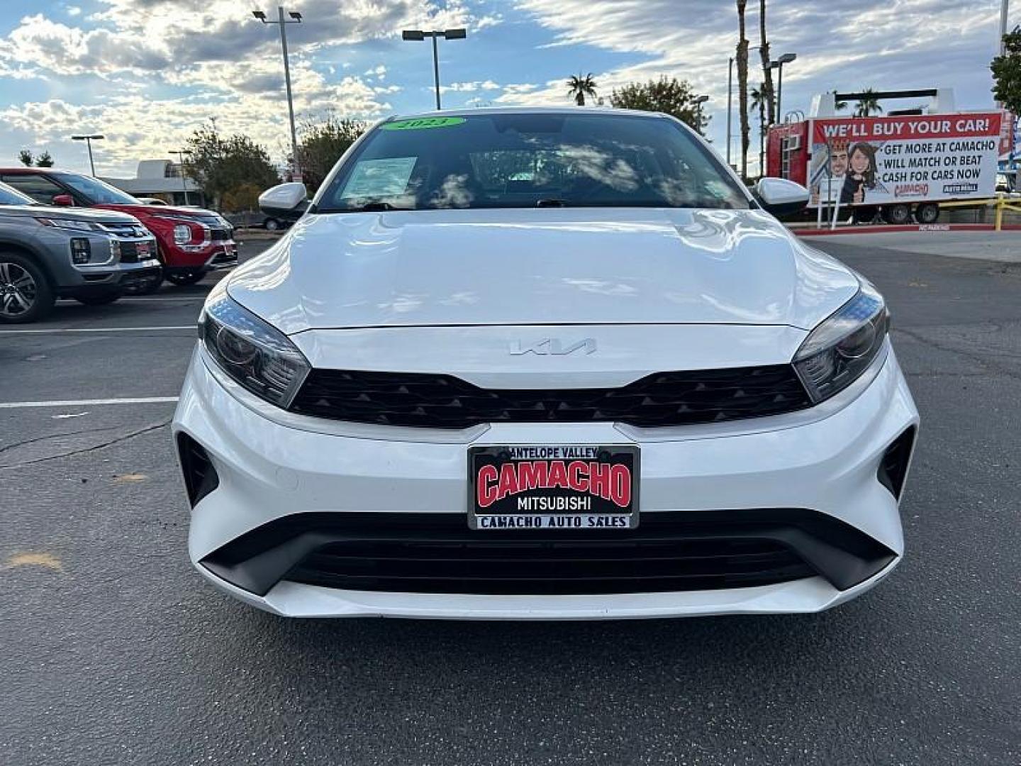 2023 WHITE Kia Forte (3KPF24AD1PE) with an 4-Cyl 2.0 Liter engine, Automatic IVT transmission, located at 412 Auto Vista Drive, Palmdale, CA, 93551, (661) 945-0620, 34.592636, -118.136681 - Photo#1