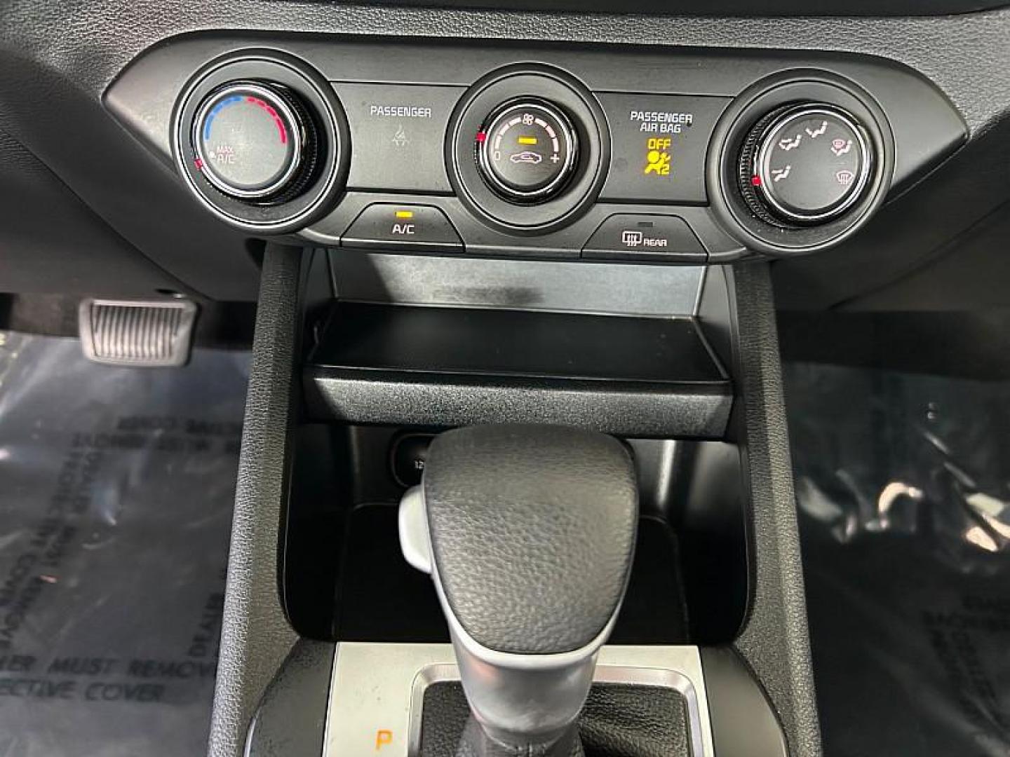 2023 WHITE Kia Forte (3KPF24AD1PE) with an 4-Cyl 2.0 Liter engine, Automatic IVT transmission, located at 412 Auto Vista Drive, Palmdale, CA, 93551, (661) 945-0620, 34.592636, -118.136681 - Photo#19