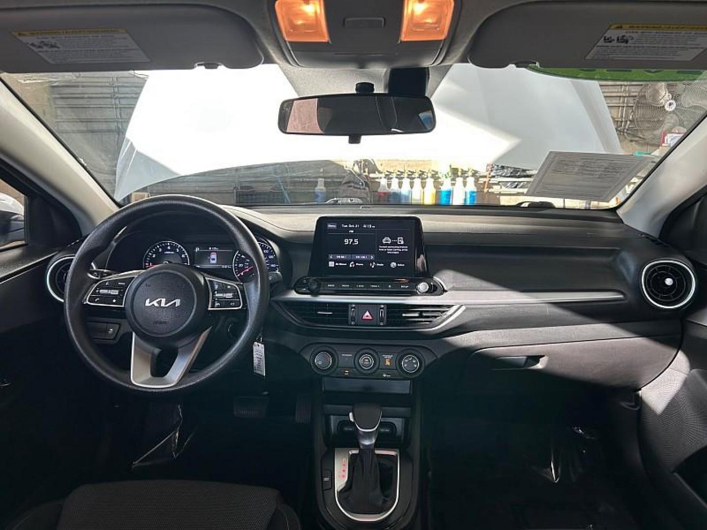 2023 WHITE Kia Forte (3KPF24AD1PE) with an 4-Cyl 2.0 Liter engine, Automatic IVT transmission, located at 412 Auto Vista Drive, Palmdale, CA, 93551, (661) 945-0620, 34.592636, -118.136681 - Photo#22