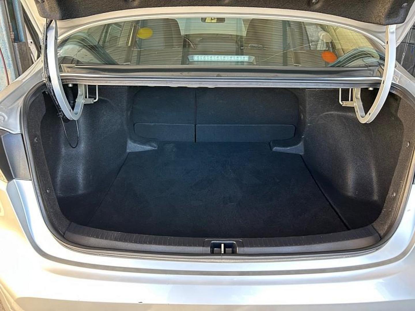 2024 SILVER Toyota Corolla (5YFB4MDE7RP) with an 4-Cyl 2.0 Liter engine, Automatic CVT transmission, located at 412 Auto Vista Drive, Palmdale, CA, 93551, (661) 945-0620, 34.592636, -118.136681 - Photo#29