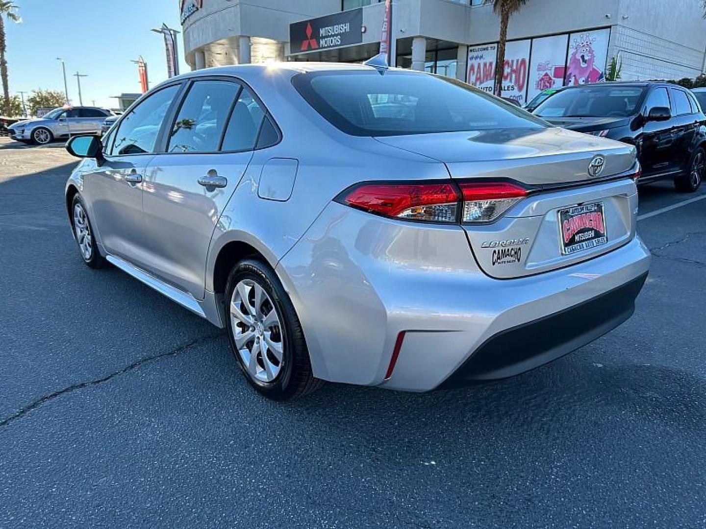 2024 SILVER Toyota Corolla (5YFB4MDE7RP) with an 4-Cyl 2.0 Liter engine, Automatic CVT transmission, located at 412 Auto Vista Drive, Palmdale, CA, 93551, (661) 945-0620, 34.592636, -118.136681 - Photo#4