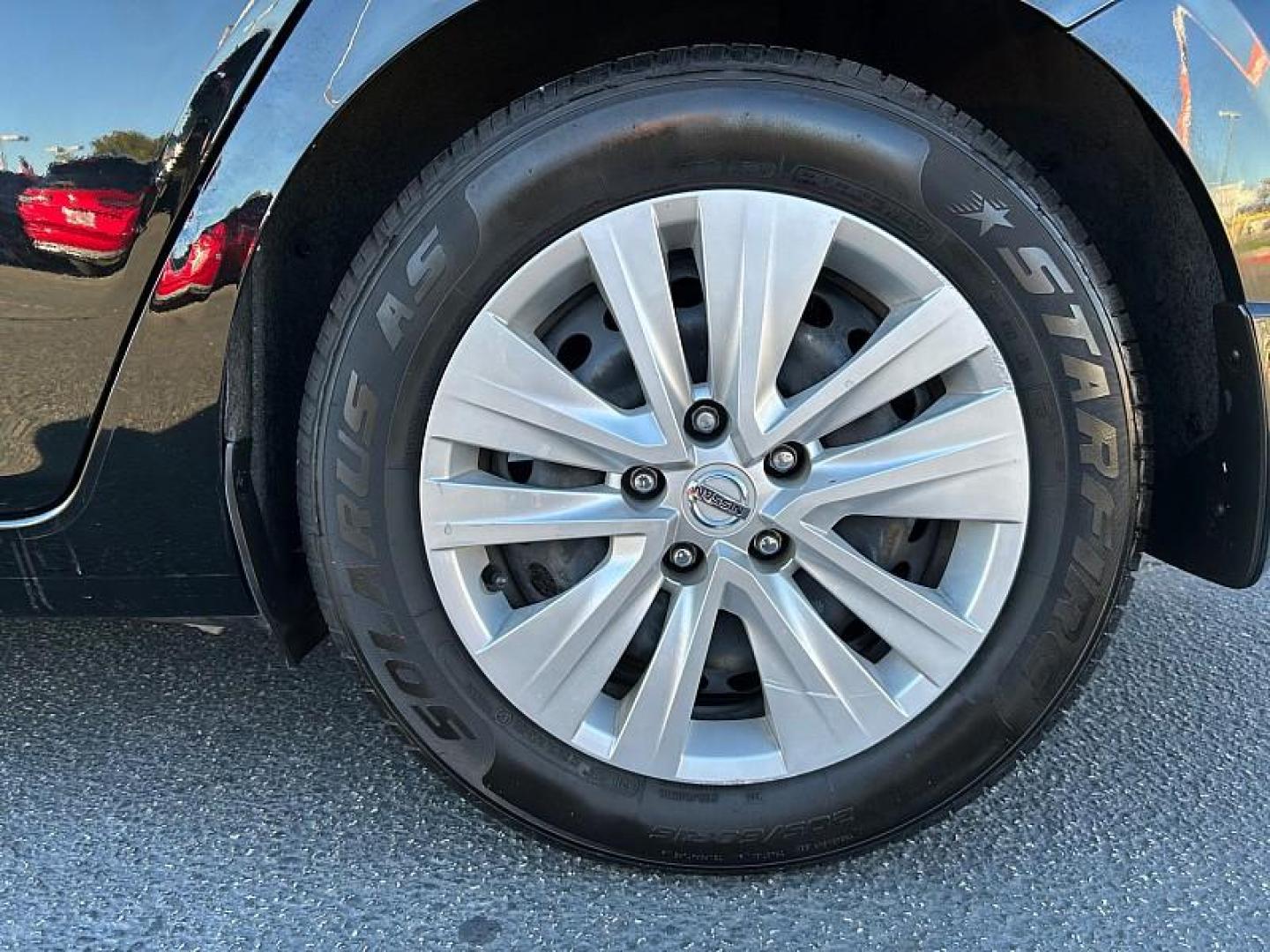 2023 BLACK Nissan Sentra (3N1AB8BV3PY) with an 4-Cyl 2.0 Liter engine, Automatic CVT w/Xtronic transmission, located at 412 Auto Vista Drive, Palmdale, CA, 93551, (661) 945-0620, 34.592636, -118.136681 - Photo#15