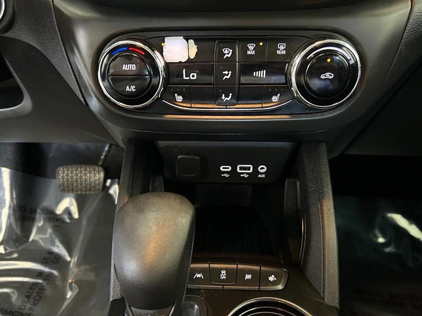 2021 GRAY Chevrolet Trailblazer (KL79MPSL0MB) , Automatic CVT transmission, located at 412 Auto Vista Drive, Palmdale, CA, 93551, (661) 945-0620, 34.592636, -118.136681 - Photo#7