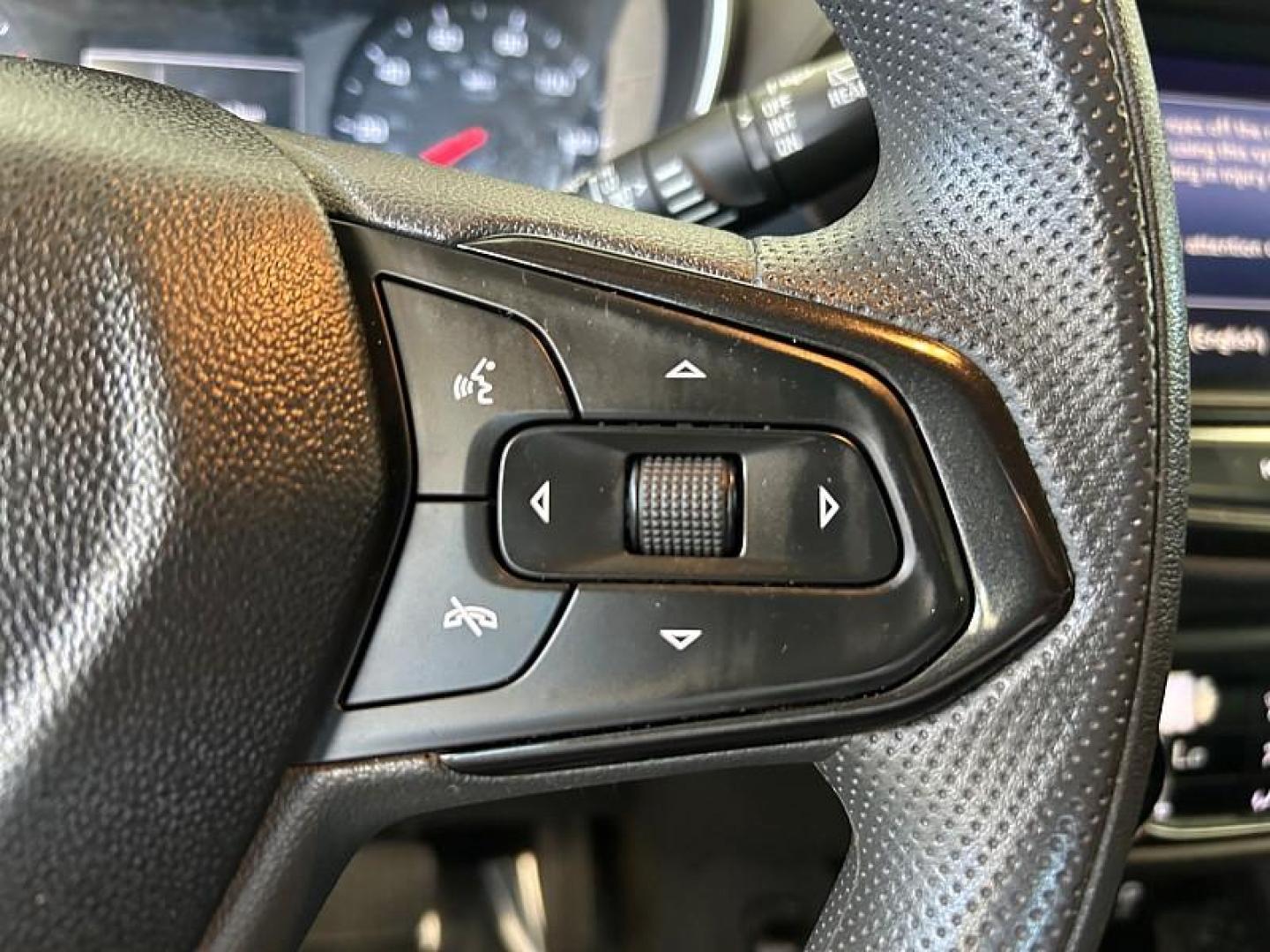 2021 GRAY Chevrolet Trailblazer (KL79MPSL0MB) , Automatic CVT transmission, located at 412 Auto Vista Drive, Palmdale, CA, 93551, (661) 945-0620, 34.592636, -118.136681 - Photo#9