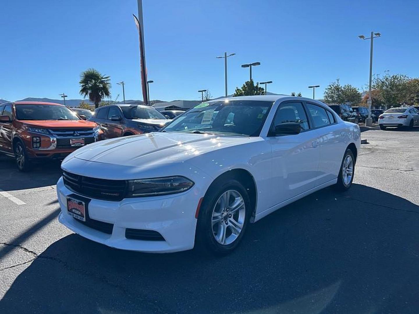 2023 WHITE Dodge Charger (2C3CDXBG9PH) with an V6 3.6 Liter engine, Automatic 8-Spd w/AutoStick transmission, located at 412 Auto Vista Drive, Palmdale, CA, 93551, (661) 945-0620, 34.592636, -118.136681 - Photo#7