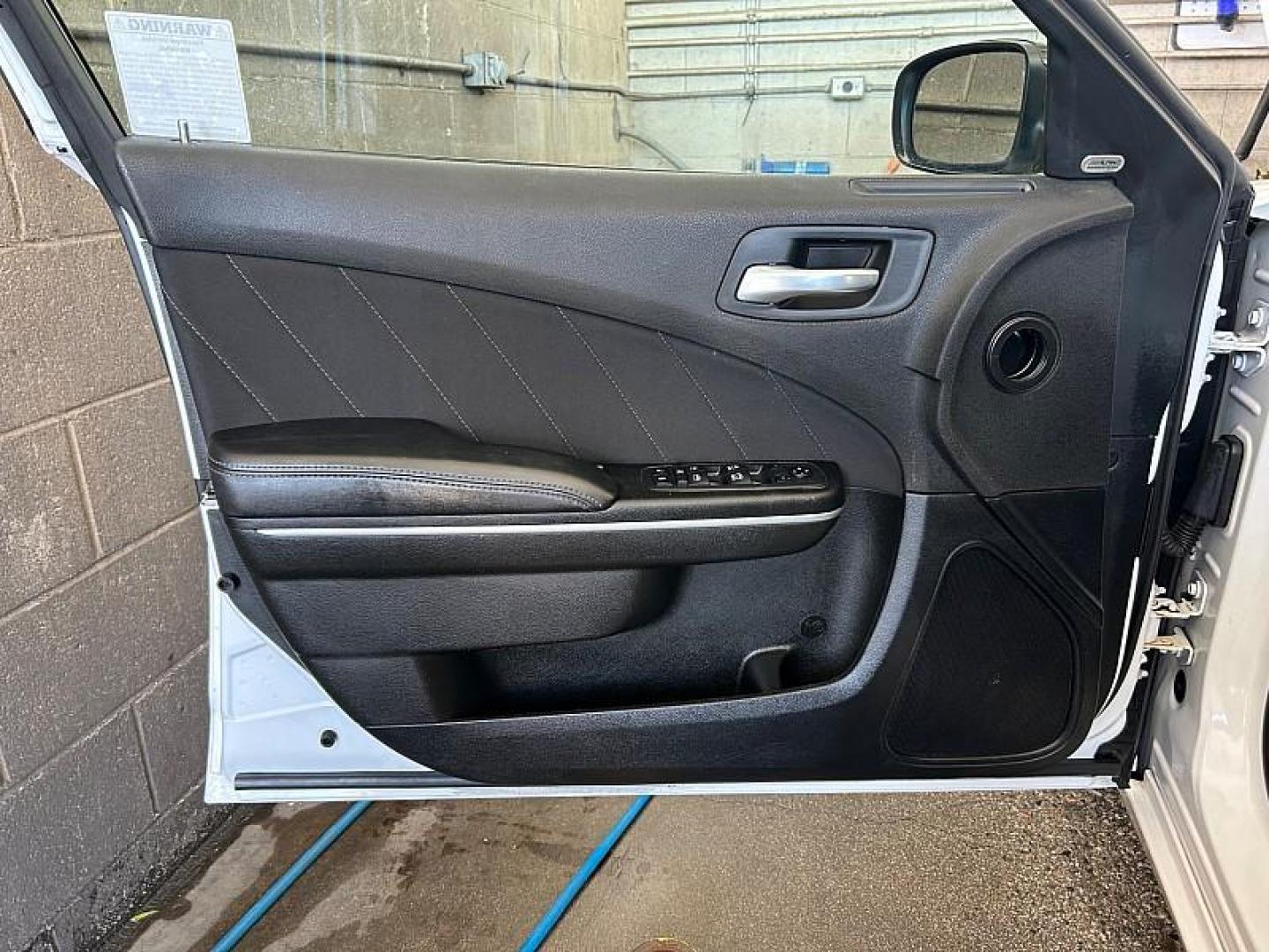 2023 WHITE Dodge Charger (2C3CDXBG9PH) with an V6 3.6 Liter engine, Automatic 8-Spd w/AutoStick transmission, located at 412 Auto Vista Drive, Palmdale, CA, 93551, (661) 945-0620, 34.592636, -118.136681 - Photo#17