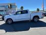 2022 WHITE Ram 1500 4WD (1C6SRFHT1NN) with an V8 HEMI 5.7 Liter engine, Automatic 8-Spd transmission, located at 412 Auto Vista Drive, Palmdale, CA, 93551, (661) 945-0620, 34.592636, -118.136681 - Photo#6