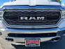 2022 WHITE Ram 1500 4WD (1C6SRFHT1NN) with an V8 HEMI 5.7 Liter engine, Automatic 8-Spd transmission, located at 412 Auto Vista Drive, Palmdale, CA, 93551, (661) 945-0620, 34.592636, -118.136681 - Photo#13