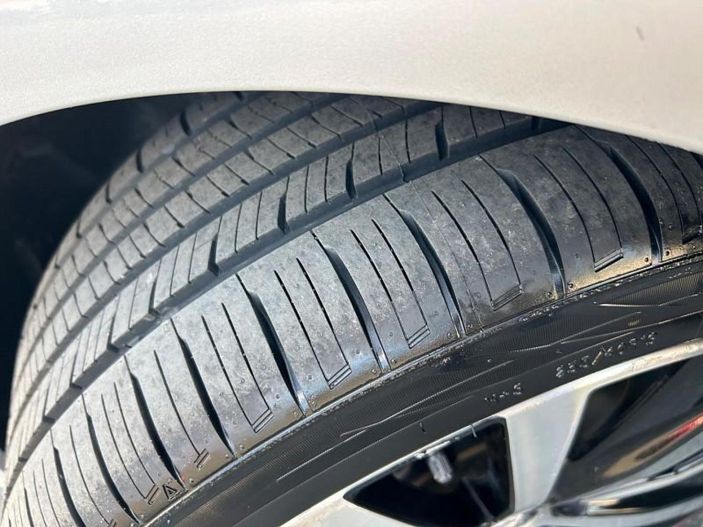 2020 GRAY Nissan Altima (1N4BL4FV9LN) with an 4-Cyl 2.5 Liter engine, Automatic Xtronic CVT transmission, located at 412 Auto Vista Drive, Palmdale, CA, 93551, (661) 945-0620, 34.592636, -118.136681 - Photo#13