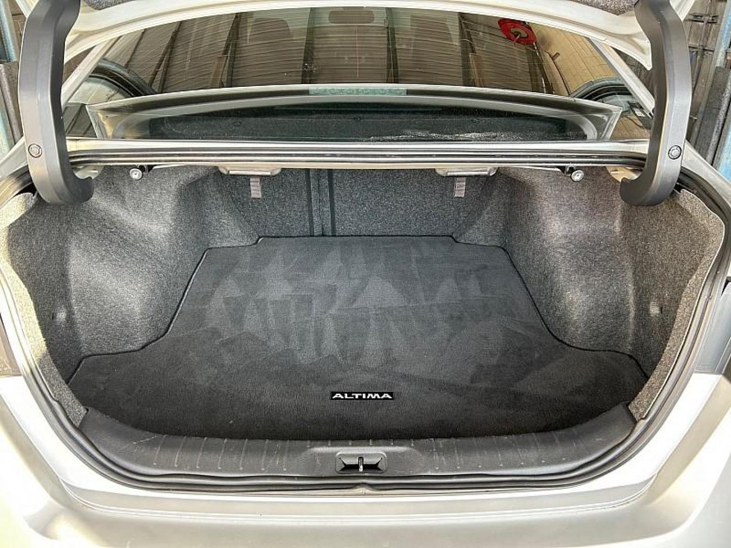 2020 GRAY Nissan Altima (1N4BL4FV9LN) with an 4-Cyl 2.5 Liter engine, Automatic Xtronic CVT transmission, located at 412 Auto Vista Drive, Palmdale, CA, 93551, (661) 945-0620, 34.592636, -118.136681 - Photo#29