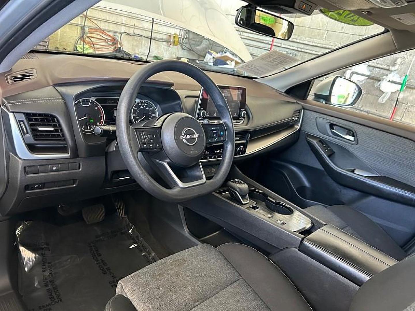 2023 SILVER Nissan Rogue (JN8BT3BA4PW) with an 3-Cyl Turbo 1.5 Liter engine, Automatic CVT w/Xtronic transmission, located at 412 Auto Vista Drive, Palmdale, CA, 93551, (661) 945-0620, 34.592636, -118.136681 - Photo#17