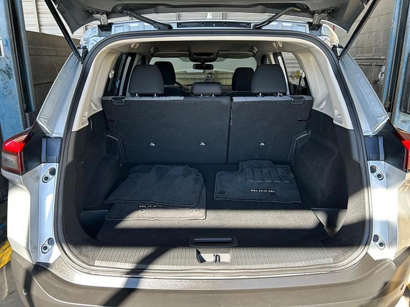 2023 SILVER Nissan Rogue (JN8BT3BA4PW) with an 3-Cyl Turbo 1.5 Liter engine, Automatic CVT w/Xtronic transmission, located at 412 Auto Vista Drive, Palmdale, CA, 93551, (661) 945-0620, 34.592636, -118.136681 - Photo#29