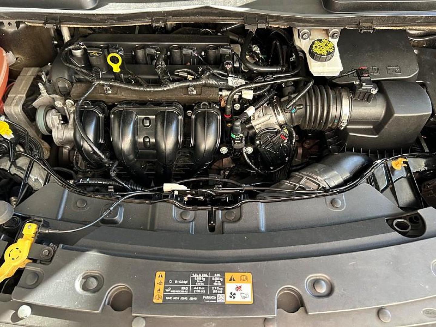 2018 BLACK Ford Escape (1FMCU0F77JU) with an 4-Cyl 2.5 Liter engine, Auto 6-Spd w/SelShft transmission, located at 412 Auto Vista Drive, Palmdale, CA, 93551, (661) 945-0620, 34.592636, -118.136681 - Photo#11