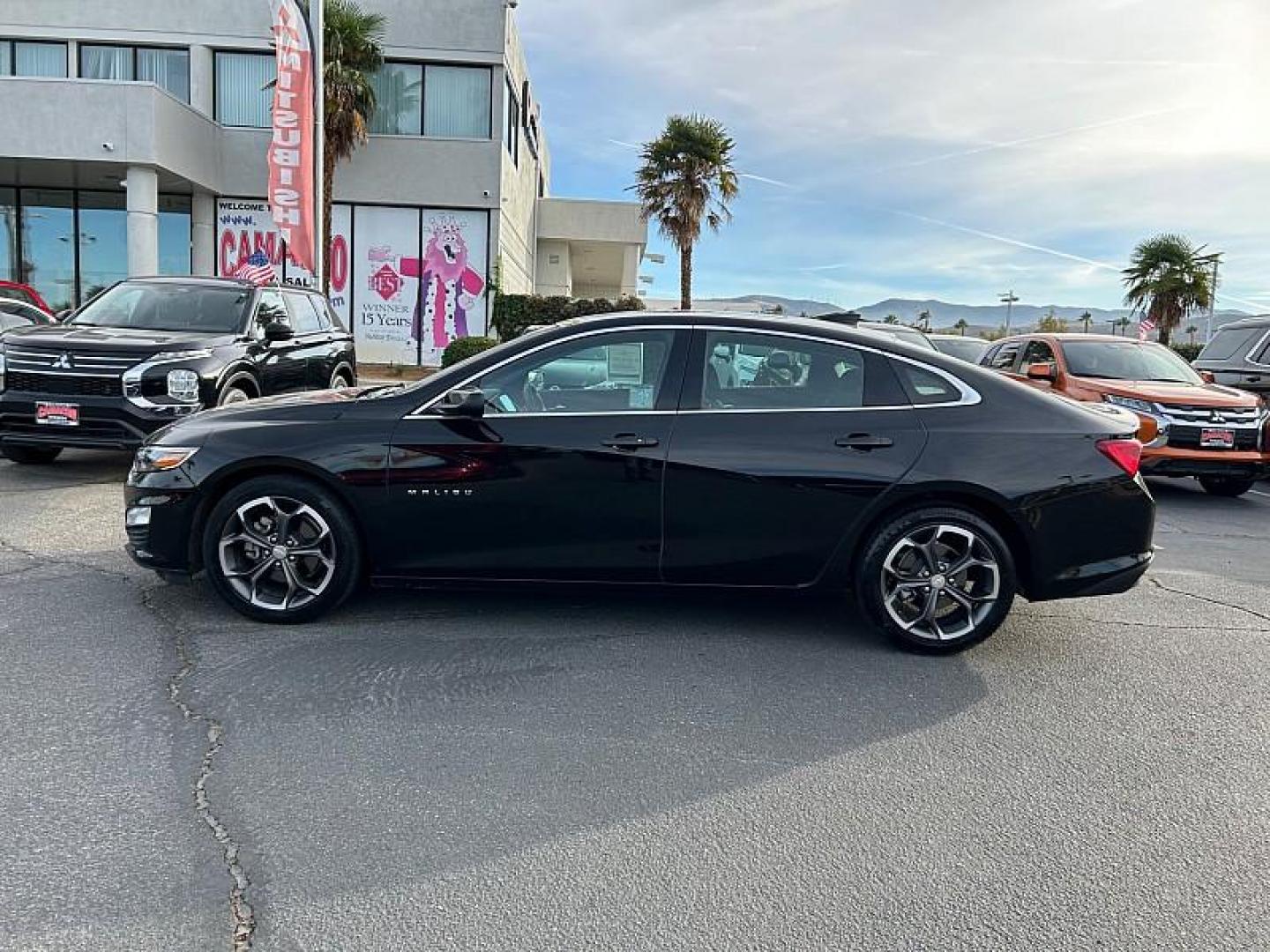 2023 BLACK Chevrolet Malibu (1G1ZD5ST8PF) with an 4-Cyl Turbo 1.5 Liter engine, Automatic CVT transmission, located at 412 Auto Vista Drive, Palmdale, CA, 93551, (661) 945-0620, 34.592636, -118.136681 - Photo#8
