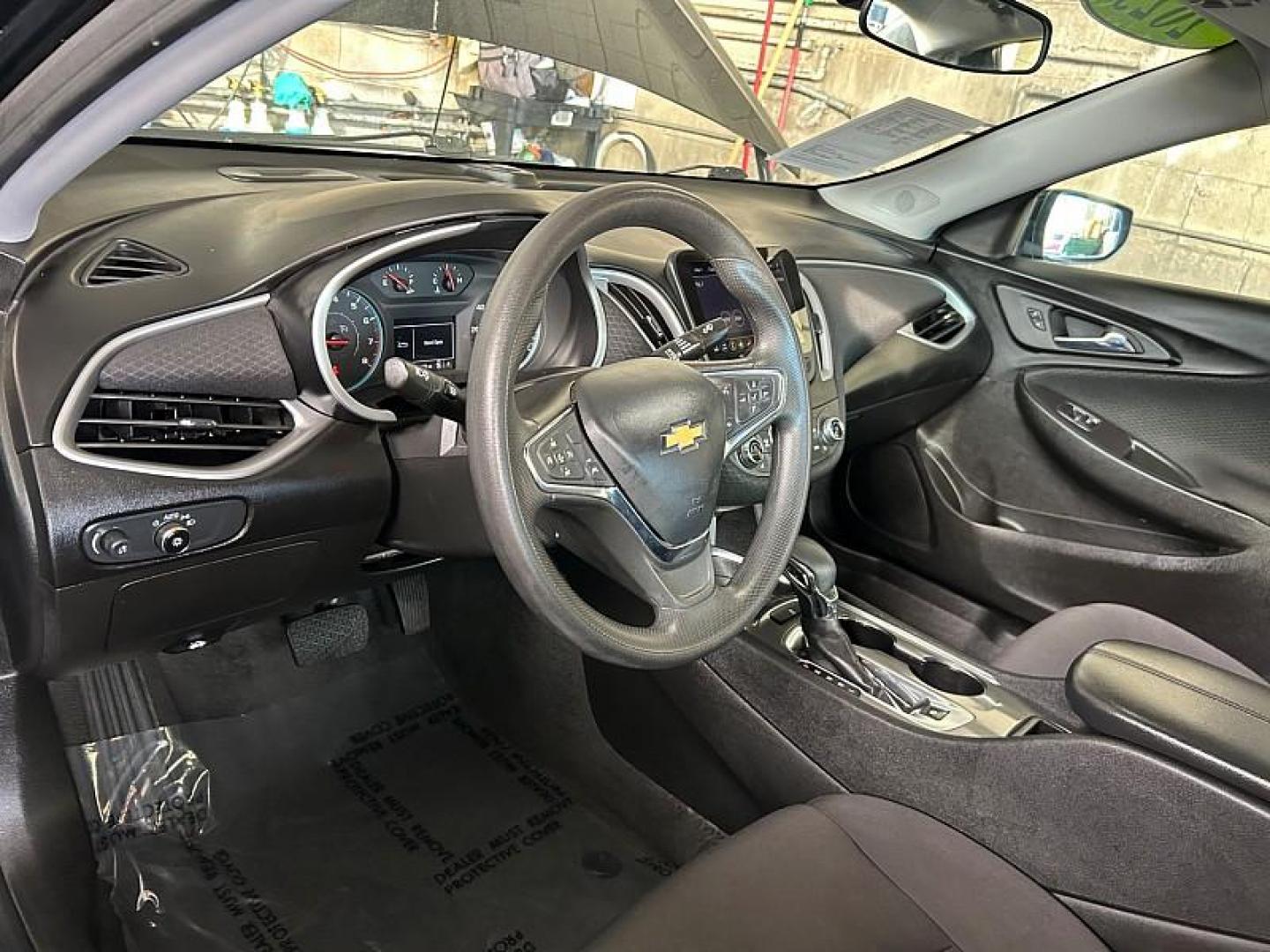 2023 BLACK Chevrolet Malibu (1G1ZD5ST8PF) with an 4-Cyl Turbo 1.5 Liter engine, Automatic CVT transmission, located at 412 Auto Vista Drive, Palmdale, CA, 93551, (661) 945-0620, 34.592636, -118.136681 - Photo#18