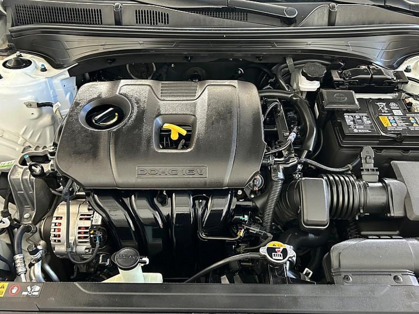 2023 WHITE Kia Forte (3KPF24AD6PE) with an 4-Cyl 2.0 Liter engine, Automatic IVT transmission, located at 412 Auto Vista Drive, Palmdale, CA, 93551, (661) 945-0620, 34.592636, -118.136681 - Photo#0