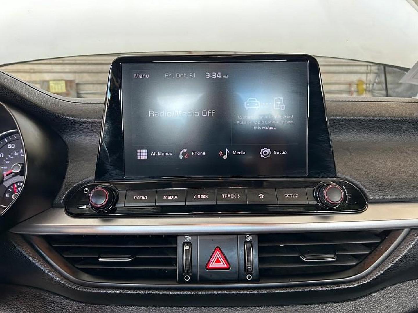 2023 WHITE Kia Forte (3KPF24AD6PE) with an 4-Cyl 2.0 Liter engine, Automatic IVT transmission, located at 412 Auto Vista Drive, Palmdale, CA, 93551, (661) 945-0620, 34.592636, -118.136681 - Photo#10