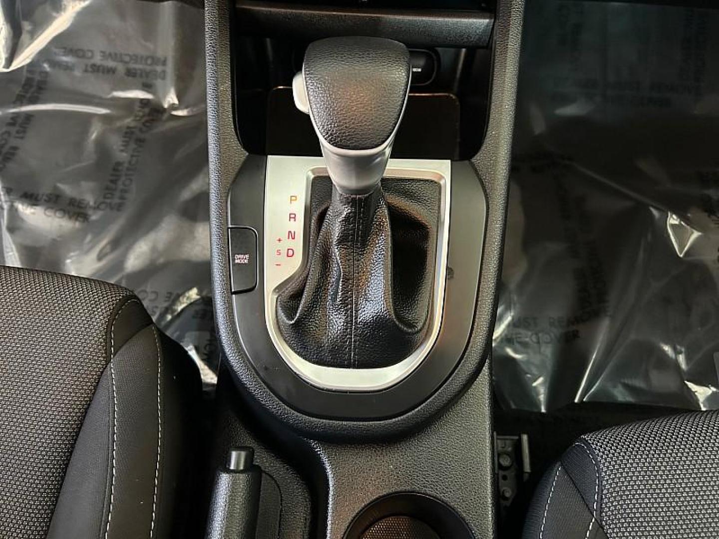 2023 WHITE Kia Forte (3KPF24AD6PE) with an 4-Cyl 2.0 Liter engine, Automatic IVT transmission, located at 412 Auto Vista Drive, Palmdale, CA, 93551, (661) 945-0620, 34.592636, -118.136681 - Photo#12