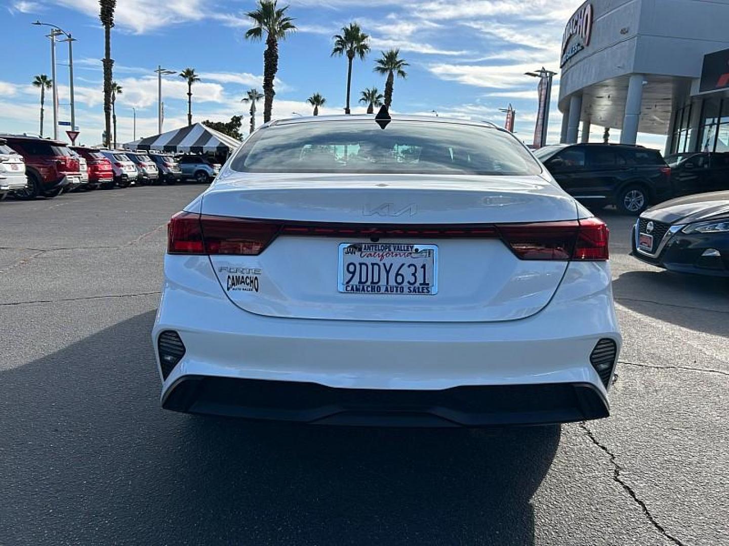 2023 WHITE Kia Forte (3KPF24AD6PE) with an 4-Cyl 2.0 Liter engine, Automatic IVT transmission, located at 412 Auto Vista Drive, Palmdale, CA, 93551, (661) 945-0620, 34.592636, -118.136681 - Photo#29