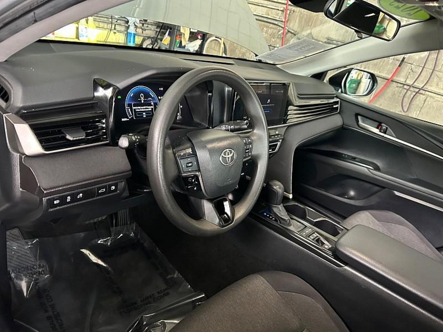 2025 SILVER Toyota Camry (4T1DAACK4SU) with an 4-Cyl Hybrid 2.5 Liter engine, Automatic CVT transmission, located at 412 Auto Vista Drive, Palmdale, CA, 93551, (661) 945-0620, 34.592636, -118.136681 - Photo#18