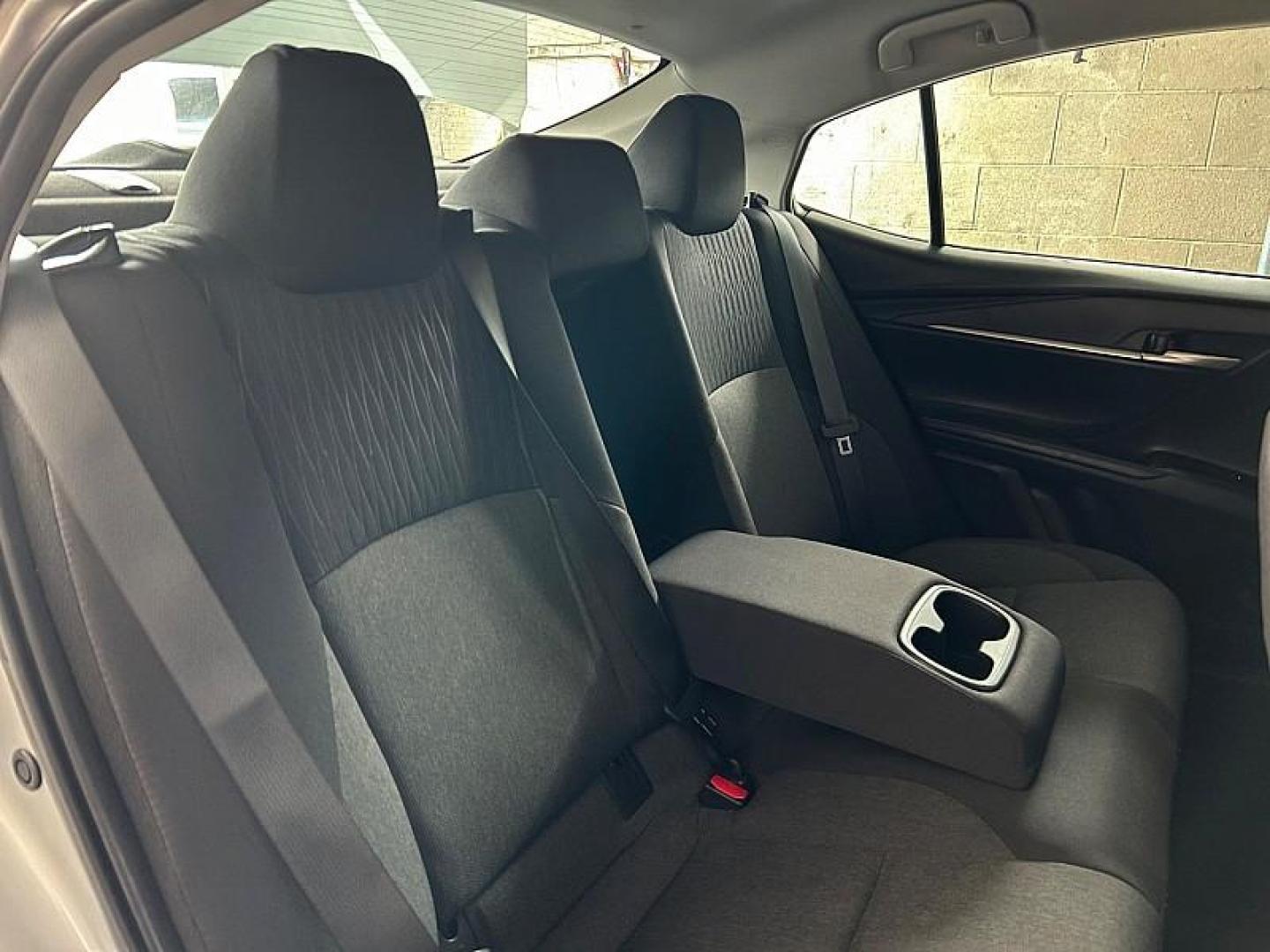 2025 SILVER Toyota Camry (4T1DAACK4SU) with an 4-Cyl Hybrid 2.5 Liter engine, Automatic CVT transmission, located at 412 Auto Vista Drive, Palmdale, CA, 93551, (661) 945-0620, 34.592636, -118.136681 - Photo#28