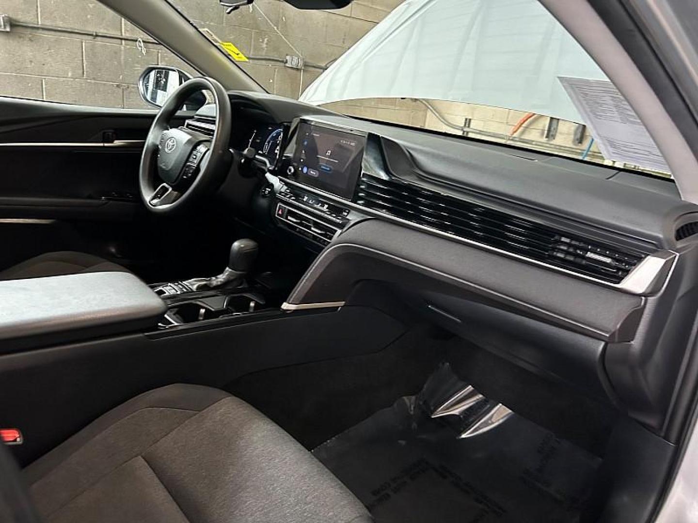 2025 SILVER Toyota Camry (4T1DAACK4SU) with an 4-Cyl Hybrid 2.5 Liter engine, Automatic CVT transmission, located at 412 Auto Vista Drive, Palmdale, CA, 93551, (661) 945-0620, 34.592636, -118.136681 - Photo#29