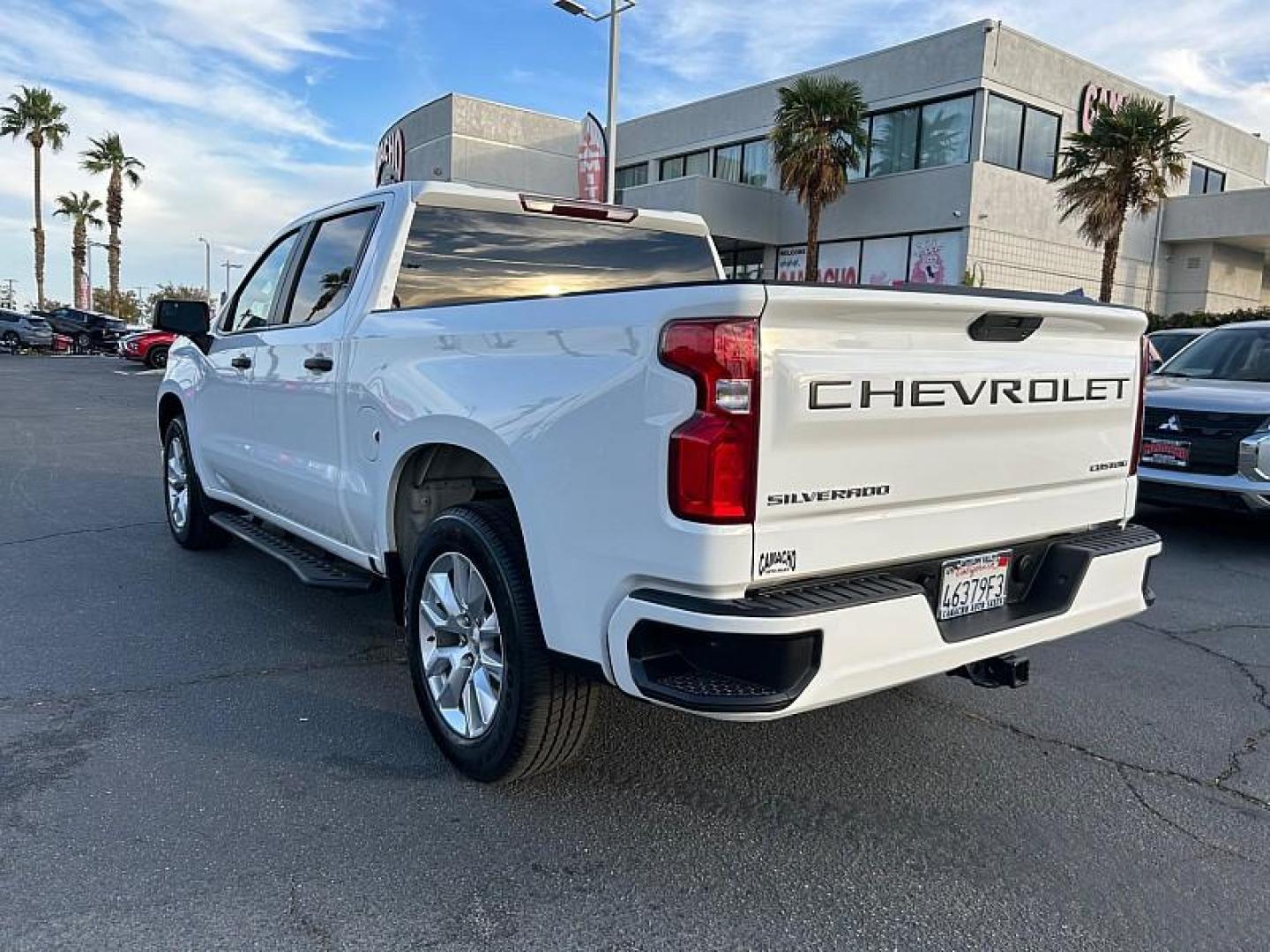 2021 WHITE Chevrolet Silverado 1500 2WD (3GCPWBEK9MG) with an 2.7 Liter engine, Automatic transmission, located at 412 Auto Vista Drive, Palmdale, CA, 93551, (661) 945-0620, 34.592636, -118.136681 - Photo#4
