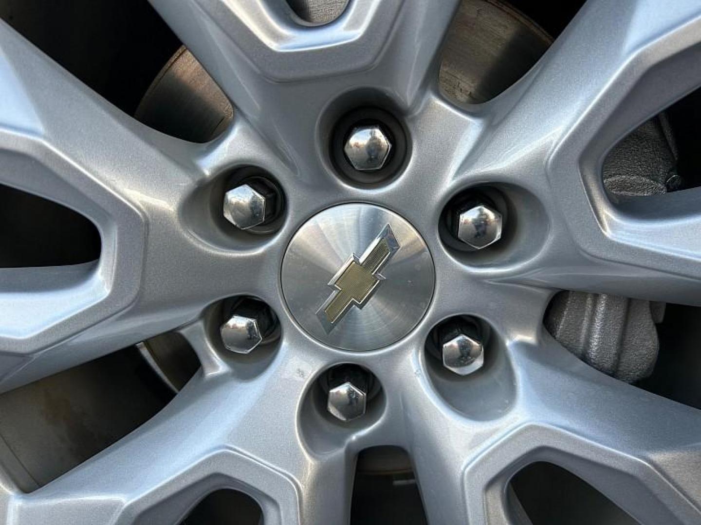 2021 WHITE Chevrolet Silverado 1500 2WD (3GCPWBEK9MG) with an 2.7 Liter engine, Automatic transmission, located at 412 Auto Vista Drive, Palmdale, CA, 93551, (661) 945-0620, 34.592636, -118.136681 - Photo#13