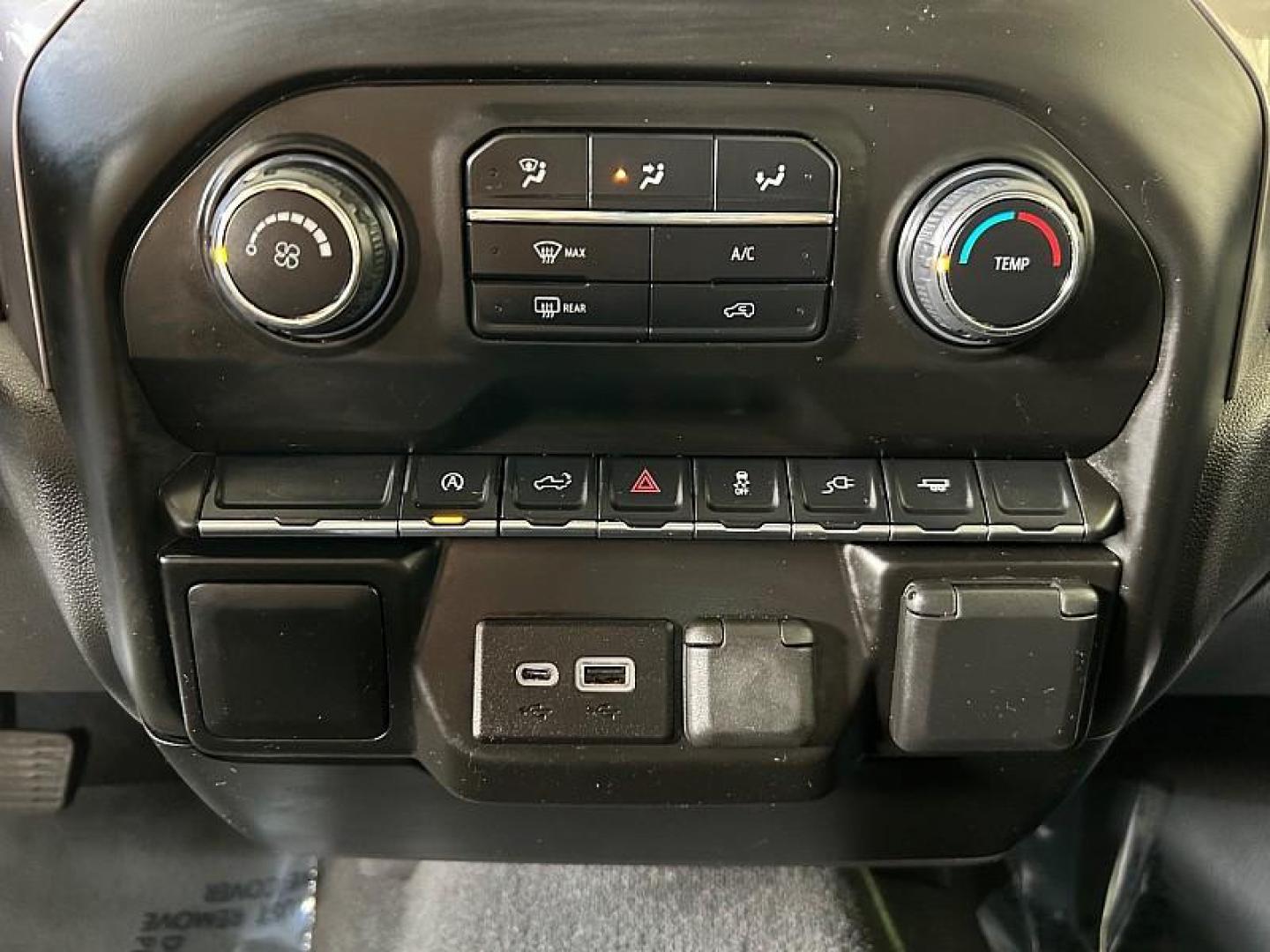 2021 WHITE Chevrolet Silverado 1500 2WD (3GCPWBEK9MG) with an 2.7 Liter engine, Automatic transmission, located at 412 Auto Vista Drive, Palmdale, CA, 93551, (661) 945-0620, 34.592636, -118.136681 - Photo#22