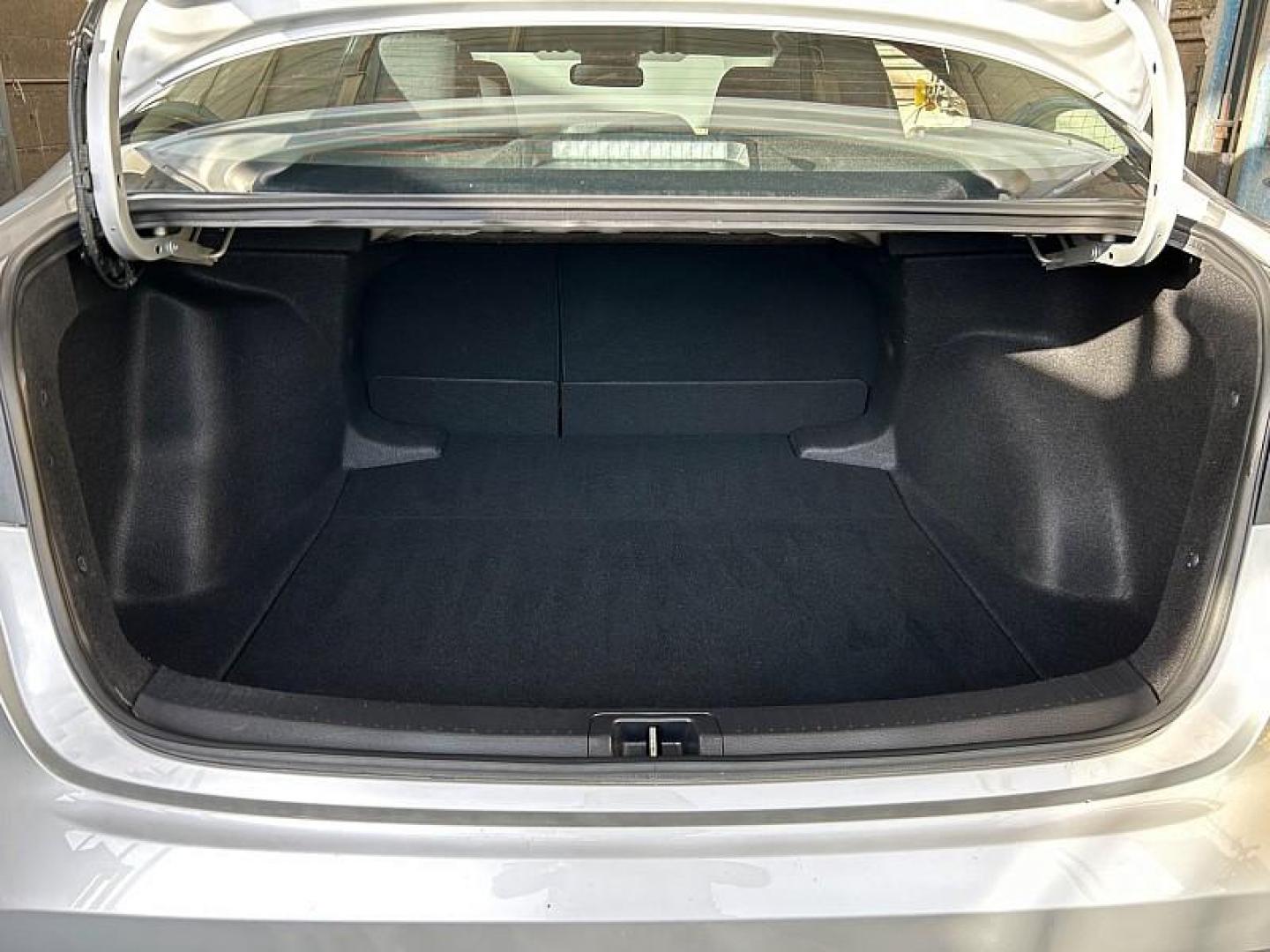 2024 SILVER Toyota Corolla (5YFB4MDE0RP) with an 4-Cyl Hybrid 1.8 Liter engine, Automatic CVT transmission, located at 412 Auto Vista Drive, Palmdale, CA, 93551, (661) 945-0620, 34.592636, -118.136681 - Photo#30