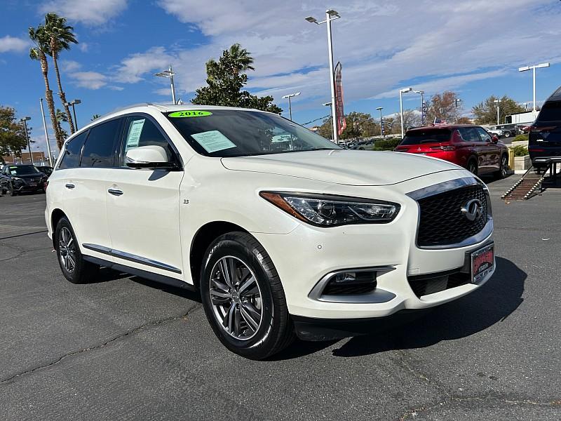 photo of 2016 INFINITI QX60