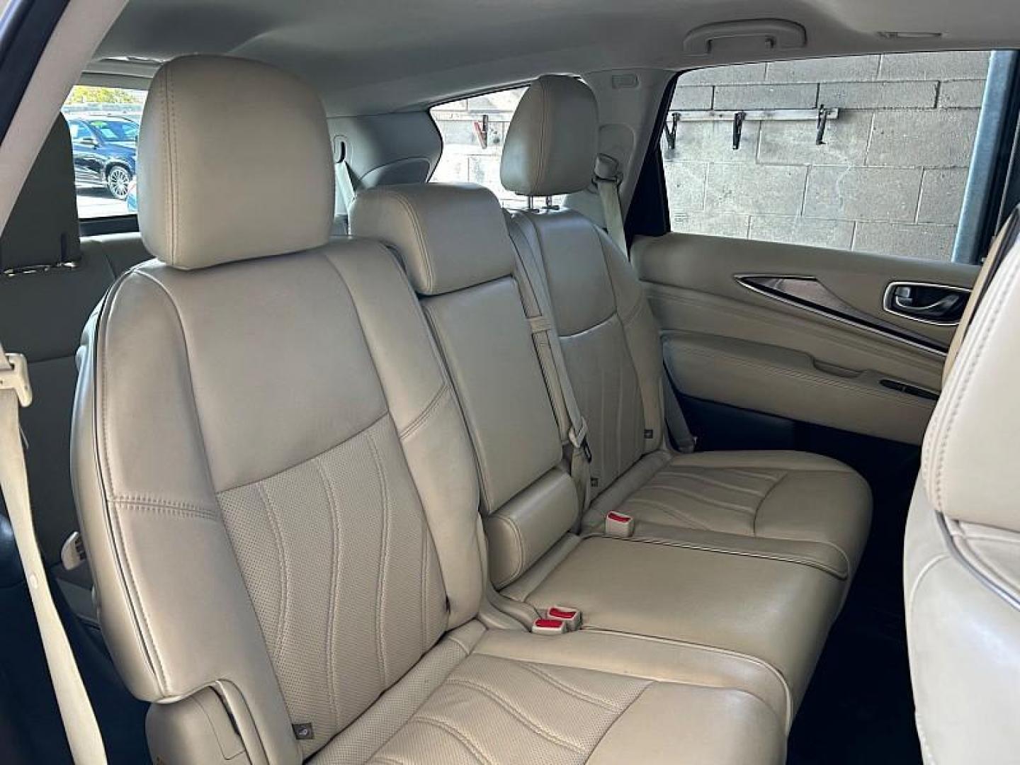 2016 WHITE INFINITI QX60 (5N1AL0MN8GC) with an V6 3.5 Liter engine, Auto CVT Manual Spt transmission, located at 412 Auto Vista Drive, Palmdale, CA, 93551, (661) 945-0620, 34.592636, -118.136681 - Photo#22