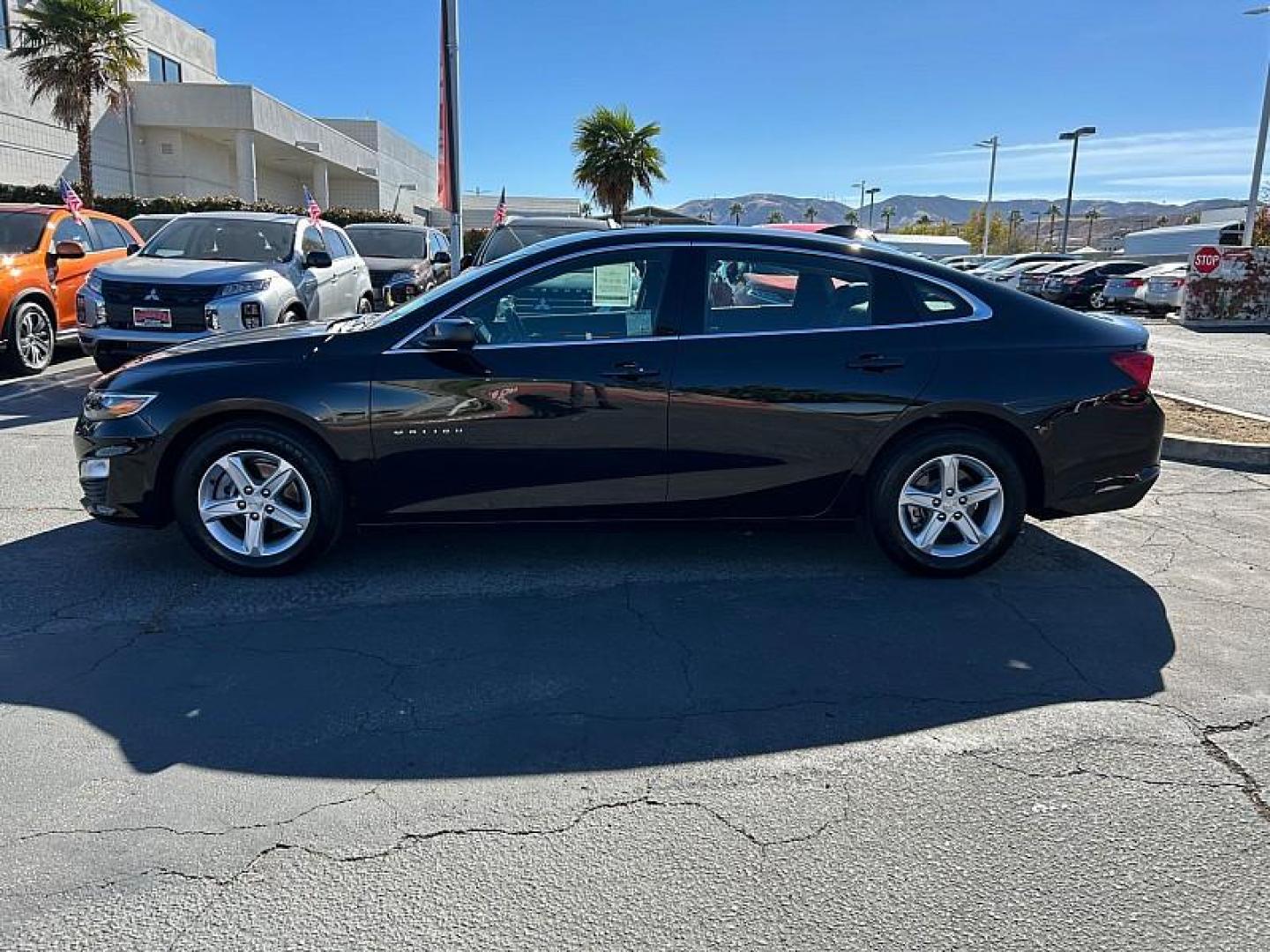 2024 BLACK Chevrolet Malibu (1G1ZD5ST2RF) with an 4-Cyl Turbo 1.5 Liter engine, Automatic CVT transmission, located at 412 Auto Vista Drive, Palmdale, CA, 93551, (661) 945-0620, 34.592636, -118.136681 - Photo#5