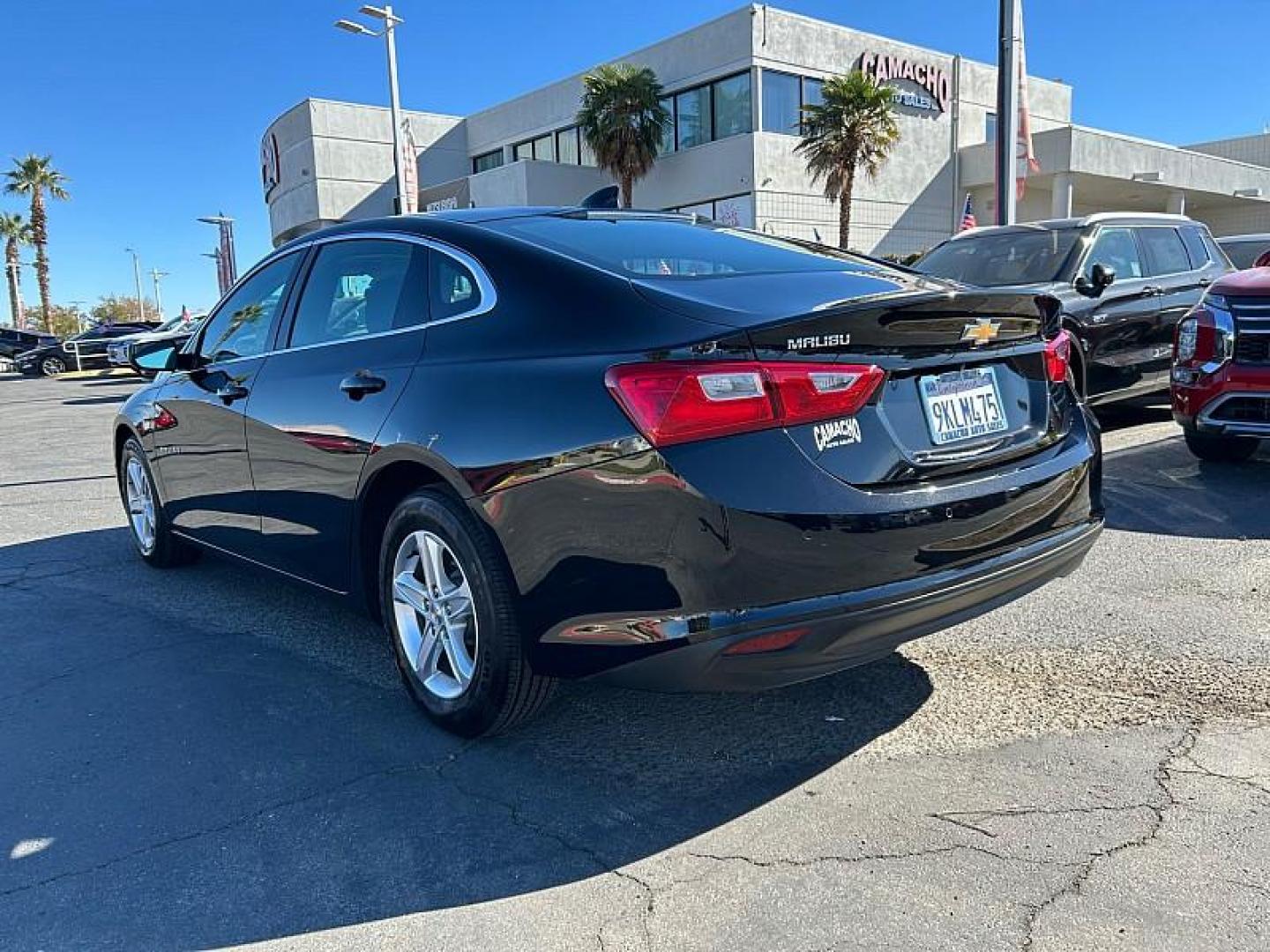 2024 BLACK Chevrolet Malibu (1G1ZD5ST2RF) with an 4-Cyl Turbo 1.5 Liter engine, Automatic CVT transmission, located at 412 Auto Vista Drive, Palmdale, CA, 93551, (661) 945-0620, 34.592636, -118.136681 - Photo#6