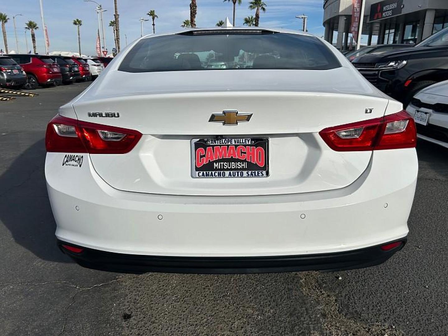 2024 WHITE Nissan Sentra (3N1AB8CVXRY) with an 4-Cyl 2.0 Liter engine, Automatic CVT w/Xtronic transmission, located at 412 Auto Vista Drive, Palmdale, CA, 93551, (661) 945-0620, 34.592636, -118.136681 - Photo#9