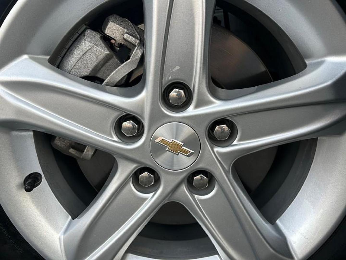 2024 WHITE Nissan Sentra (3N1AB8CVXRY) with an 4-Cyl 2.0 Liter engine, Automatic CVT w/Xtronic transmission, located at 412 Auto Vista Drive, Palmdale, CA, 93551, (661) 945-0620, 34.592636, -118.136681 - Photo#21