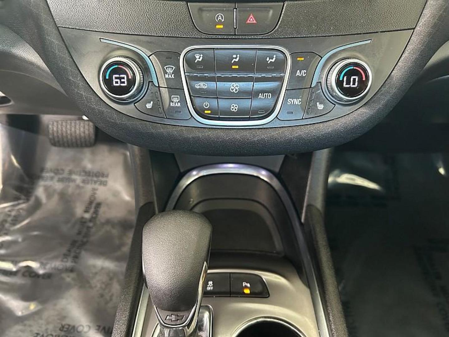 2024 WHITE Nissan Sentra (3N1AB8CVXRY) with an 4-Cyl 2.0 Liter engine, Automatic CVT w/Xtronic transmission, located at 412 Auto Vista Drive, Palmdale, CA, 93551, (661) 945-0620, 34.592636, -118.136681 - Photo#57