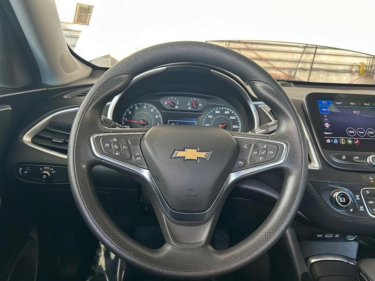 2024 WHITE Nissan Sentra (3N1AB8CVXRY) with an 4-Cyl 2.0 Liter engine, Automatic CVT w/Xtronic transmission, located at 412 Auto Vista Drive, Palmdale, CA, 93551, (661) 945-0620, 34.592636, -118.136681 - Photo#63